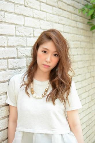 akino-253-330x495