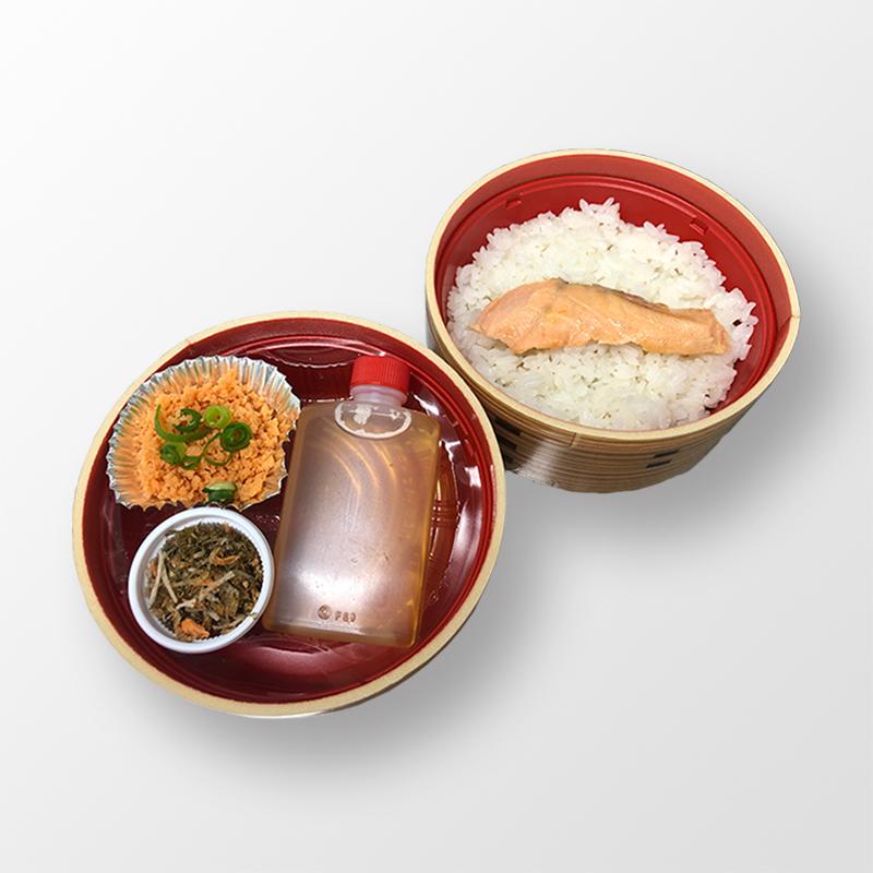 お店で取ったかつお出汁で食べる！銀鮭の塩焼茶漬け